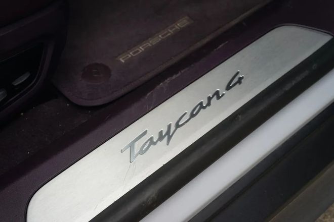 需多言保时捷Taycan 4冰球突破平台【路试】强者无(图3)
