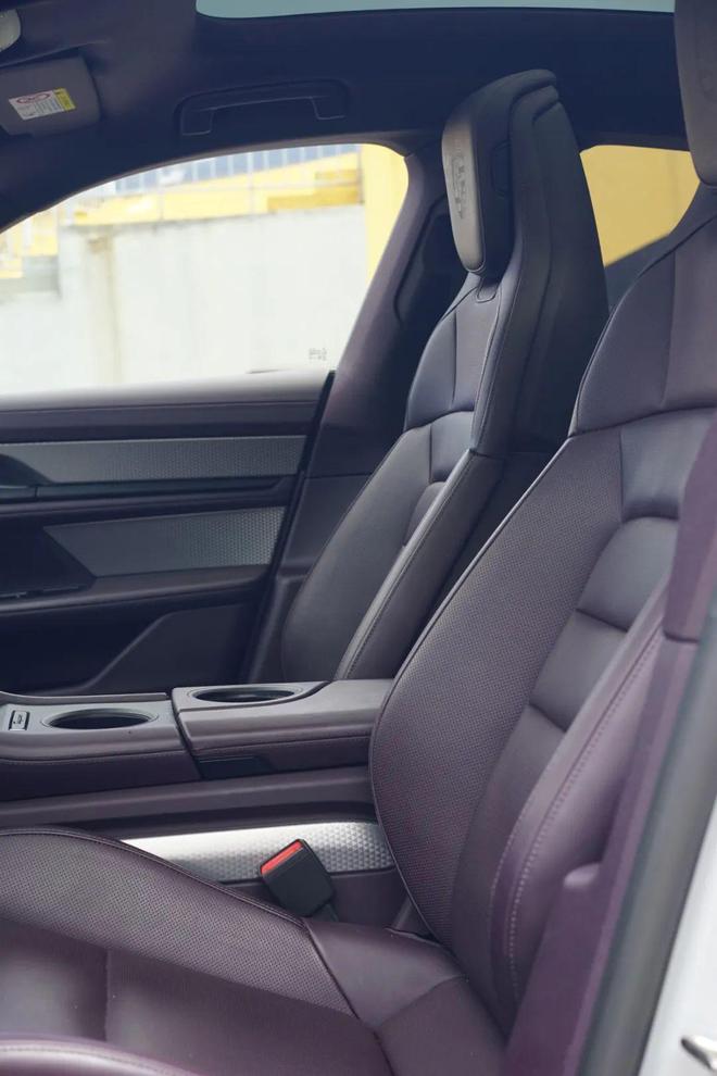 需多言保时捷Taycan 4冰球突破平台【路试】强者无(图8)